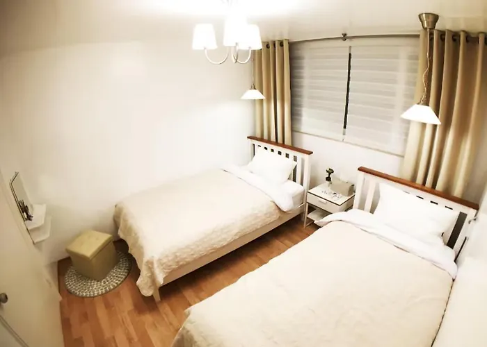 Oneway - 5min From Hongdea *